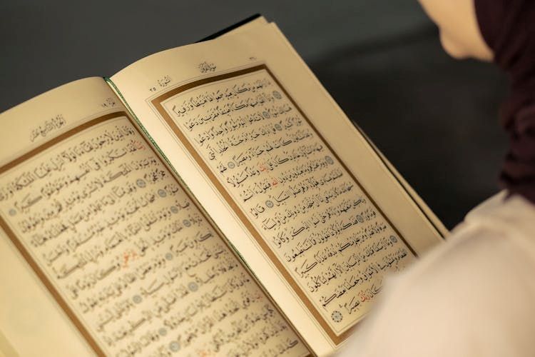 Benefits Of Reading The Quran During Pregnancy